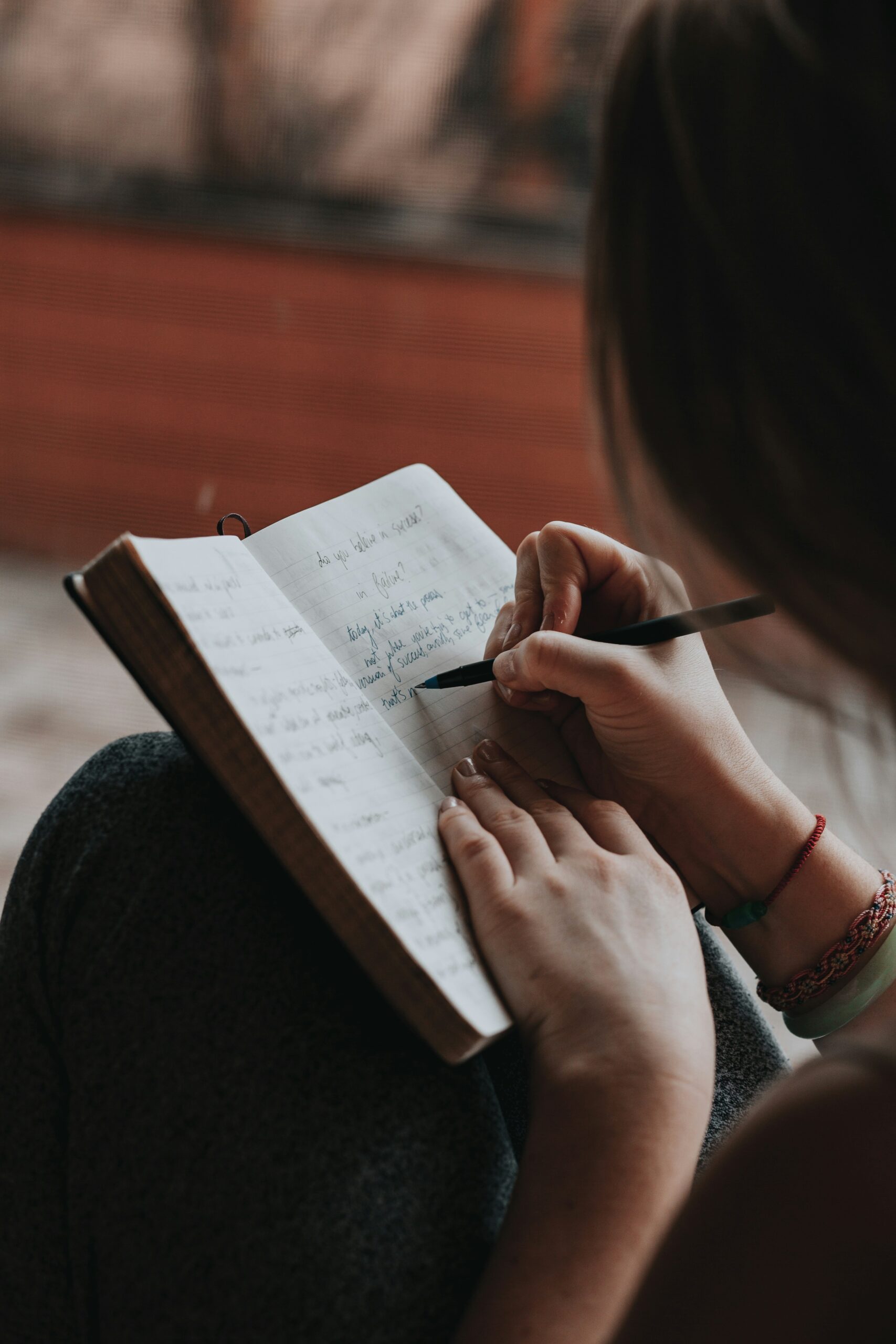 Professional Thesis Editing for Academic Excellence SAUDI ARABIA